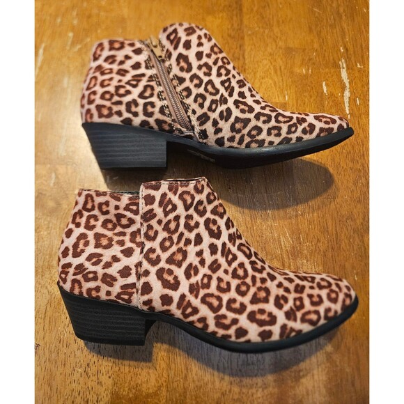 Soda Leopard Print Heeled Booties Size 7 Zip Up - Picture 1 of 8